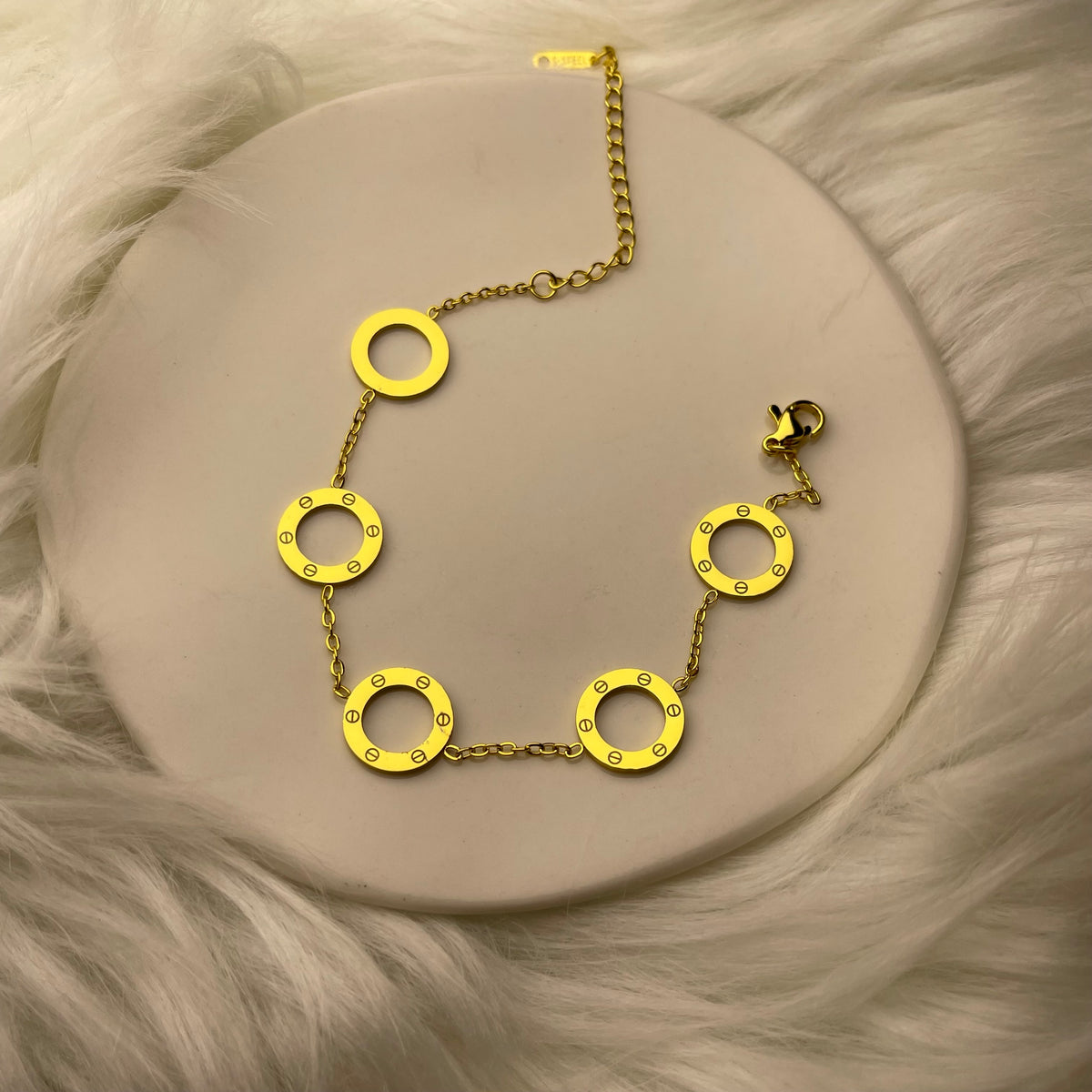 Aire Bracelet