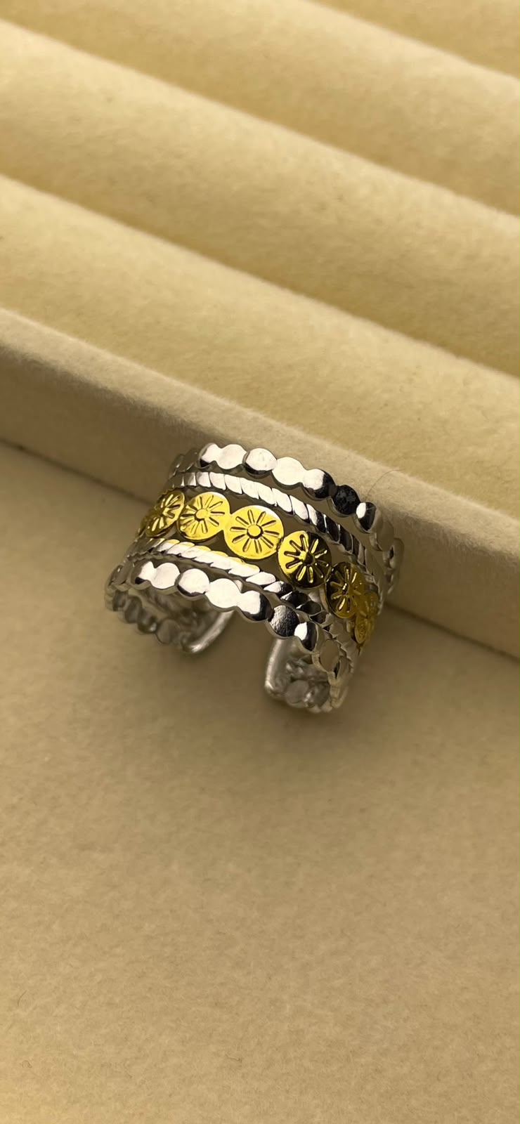 Two toned ring